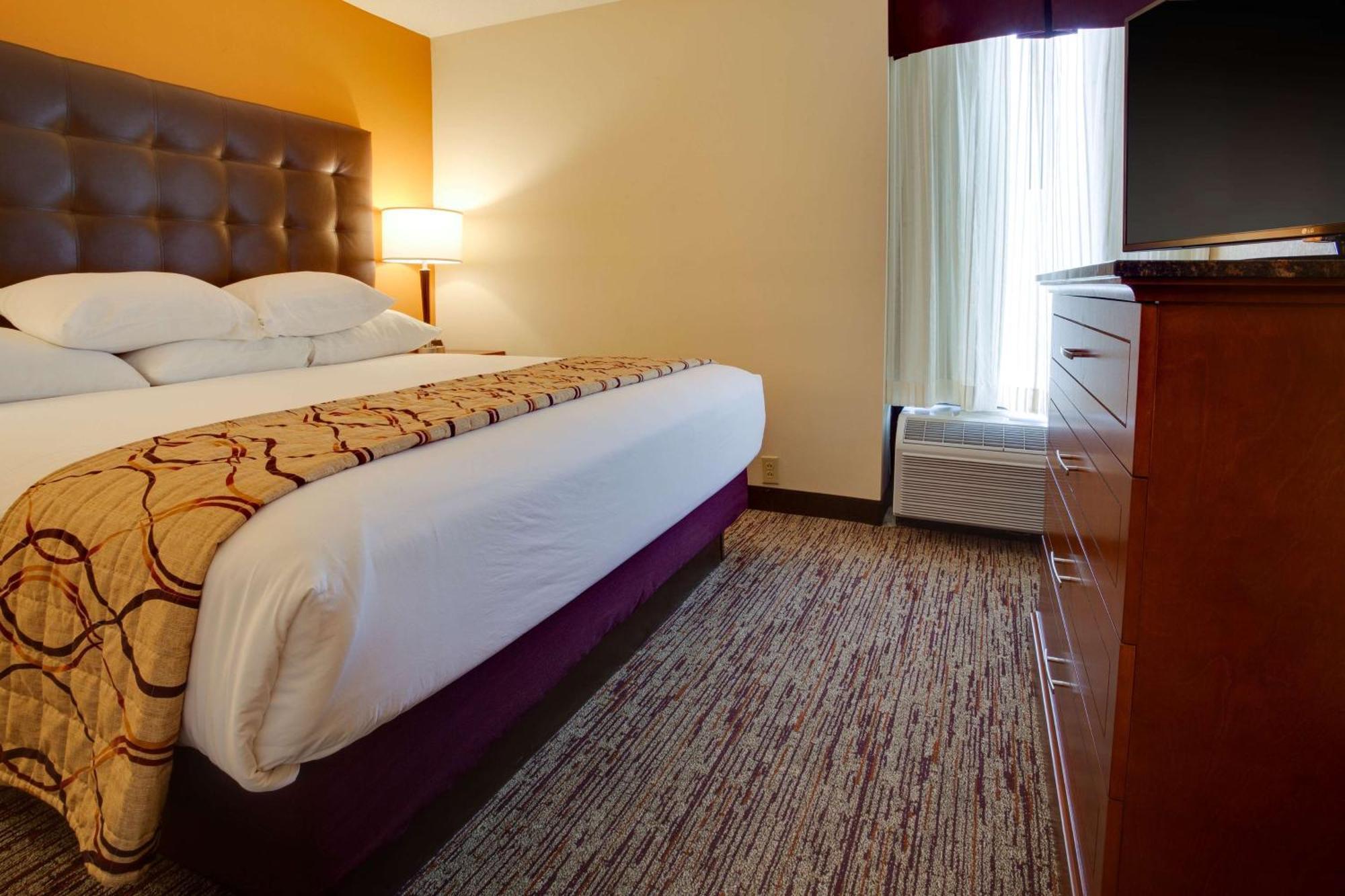 Drury Inn & Suites Терре-Хот Экстерьер фото
