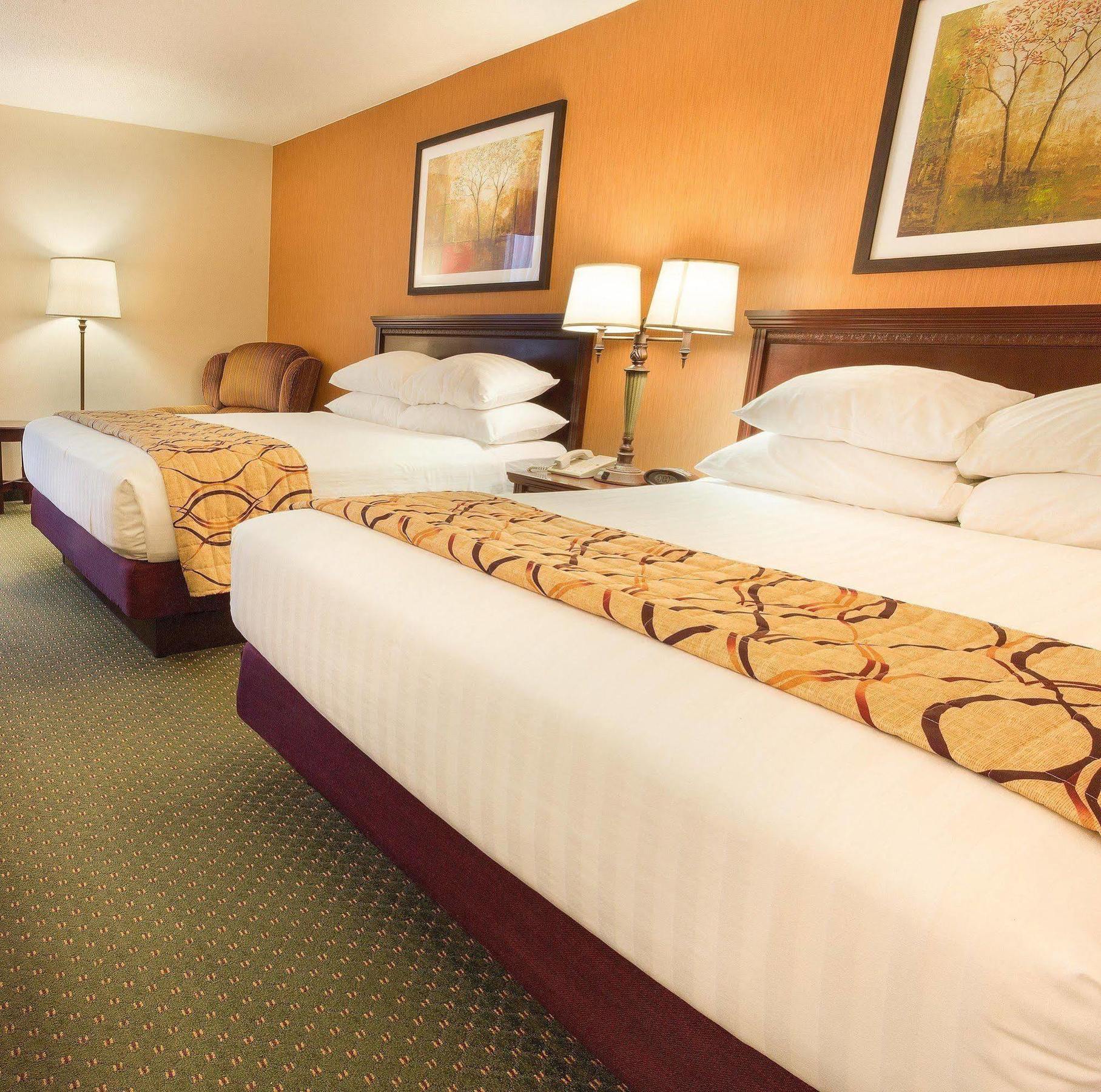 Drury Inn & Suites Терре-Хот Экстерьер фото