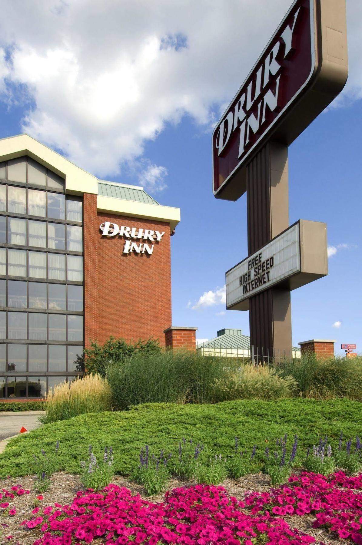 Drury Inn & Suites Терре-Хот Экстерьер фото